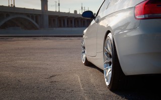 m359-hypersilver-335i-reardetail